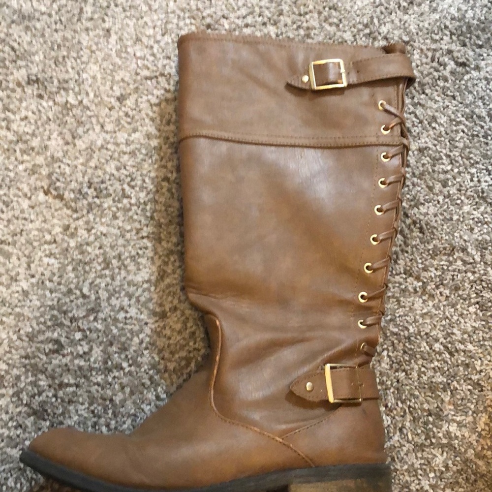 Brown boots